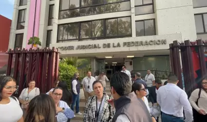 Personal de PJF se manifiesta en rechazo a la iniciativa de eliminar los fideico