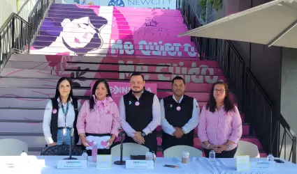 Recibe 'Mujeres por Mujeres' donativo de 50 mamografas