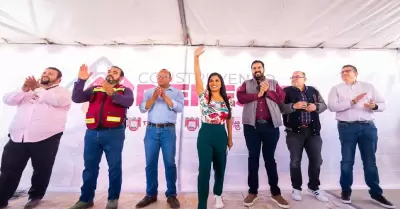 Lleva alcaldesa Montserrat Caballero jornada de bienestar hasta Valle de las Pal