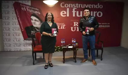 Ruiz Uribe y Araceli Brown presentan libro: Construyendo el Futuro