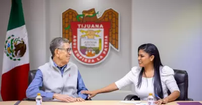 Entreg� alcaldesa Montserrat Caballero donativo a Hospital de Salud Mental