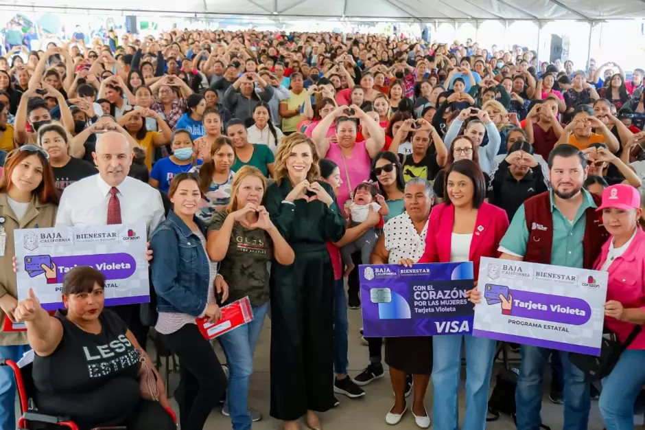 Empoderan a mujeres con Tarjeta Violeta