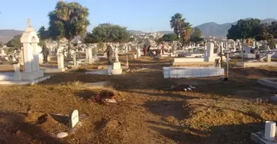 Remoza Direcci�n de Servicios P�blicos los panteones municipales