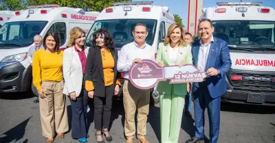 Entrega de ambulancias totalmente equipadas