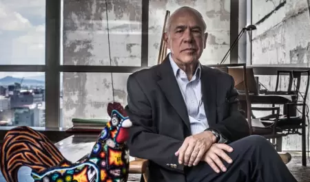 Jos� �ngel Gurr�a.