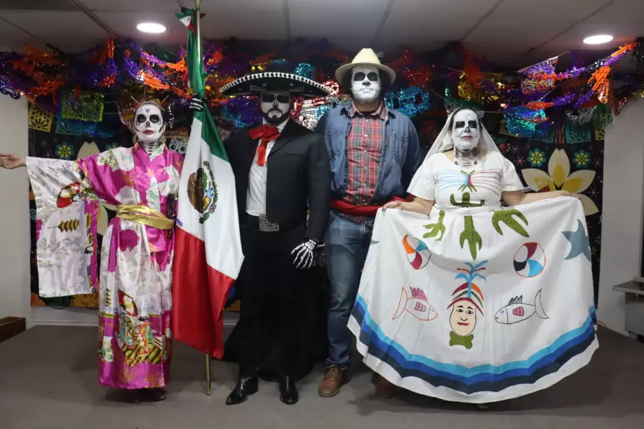 Concurso de catrinas y altar de muertos