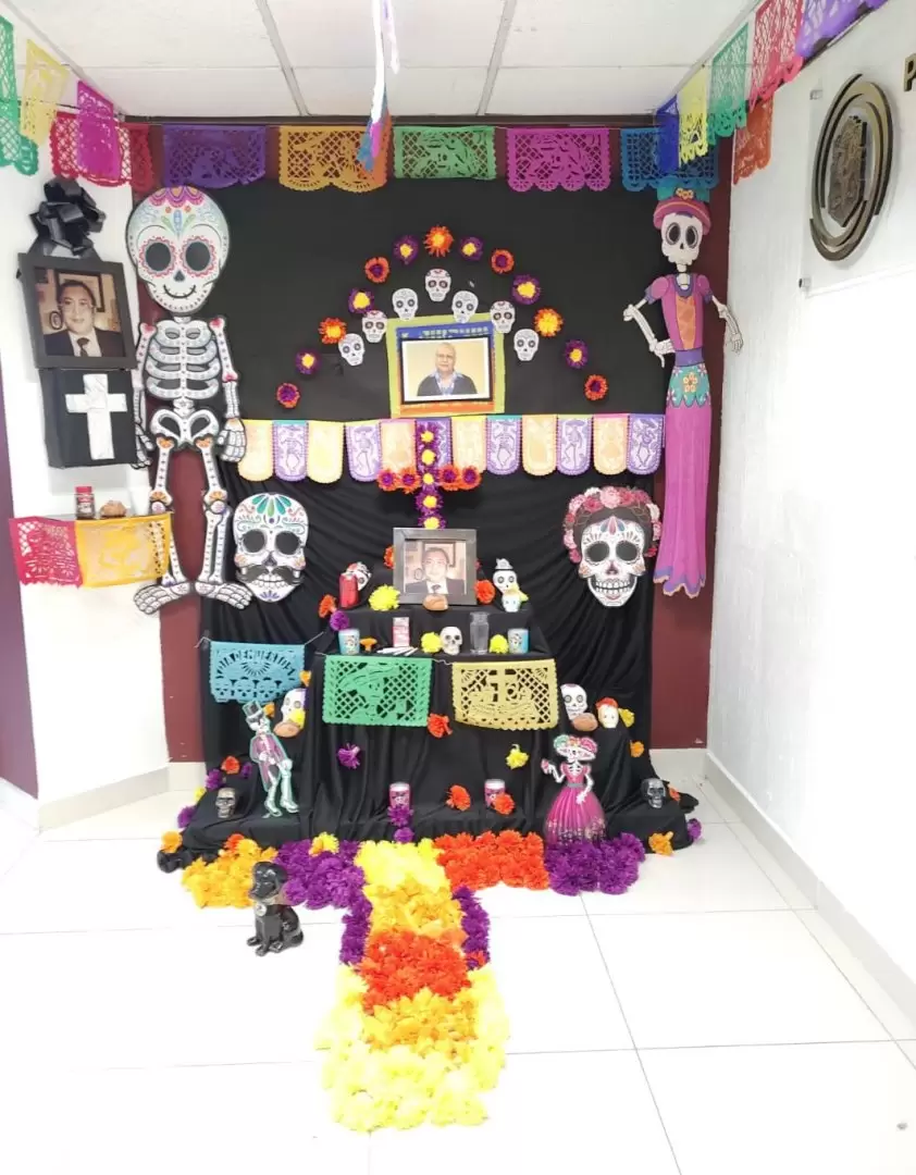 Concurso de catrinas y altar de muertos