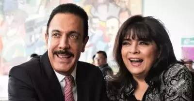 Omar Fayad y Victoria Ruffo