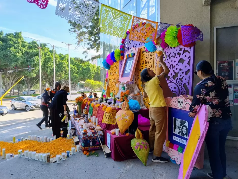 Fomenta la Normal Fronteriza Tijuana las tradiciones mexicanas