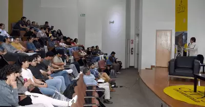 Usan su conocimiento de ingenier�a en favor de refugiados de Tijuana