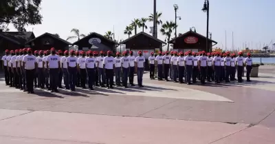 Entrega de cartillas militares