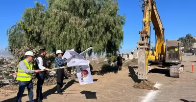 Introducen alcantarillado sanitario en la colonia Colinas del Sol en Playas de R