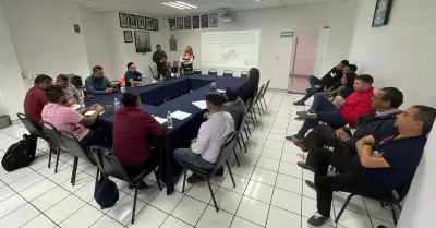 Sostiene COEPRIS BC reuni�n de trabajo con la federaci�n para mejorar procesos d