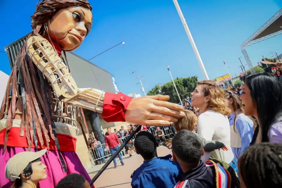 Da Marina del Pilar bienvenida a Amal y rinde honor a la niez migrante