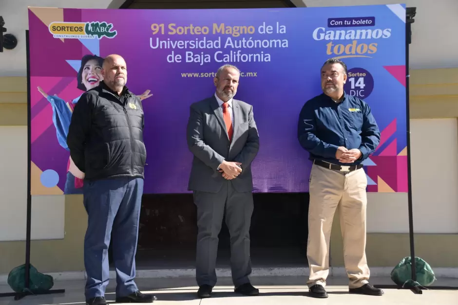 Entrega de premios a ganadores de Compradores Oportunos y de Colaboradores