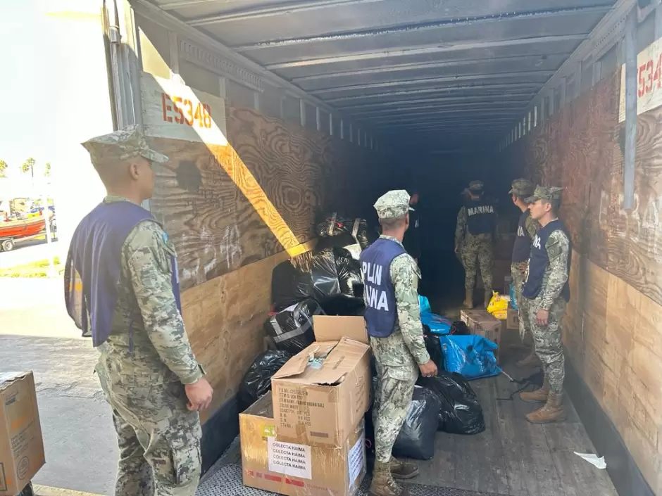 Envo de vveres recolectados por Canaco Tijuana