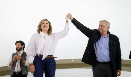 AMLO y Marina del Pilar en Mexicali