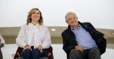 AMLO y Marina del Pilar