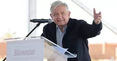 Continuar� el apoyo para Marina del Pilar: AMLO