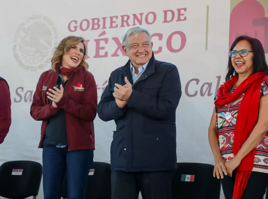 Anuncia AMLO acciones de regularizaci�n de la tierra en San Quint�n