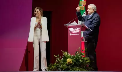 Marina del Pilar y Andrs Manuel Lpez Obrador