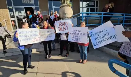 Manifestantes exigen prestaciones