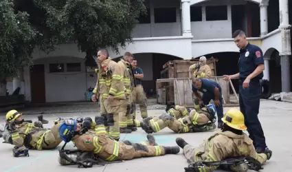 Capacitan a bomberos sobre temas elctricos y de supervivencia