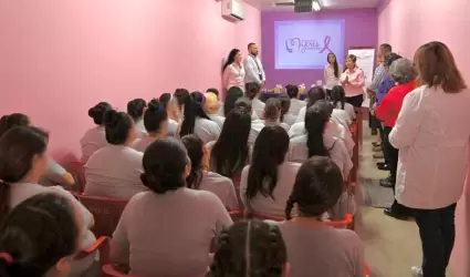 Imparten capacitaci�n sobre prevenci�n de c�ncer de mama en Cereso de Mexicali