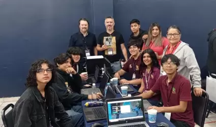 Ganan estudiantes de CECyTE BC 1er y 2do lugar en concurso Hackathon