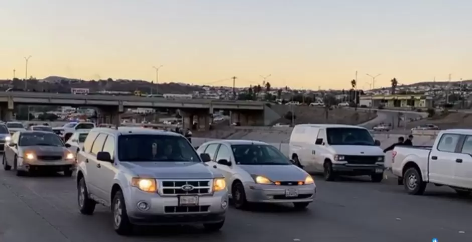 Persona en situación de calle fallece atropellada provocando congestión en Vía Rápida