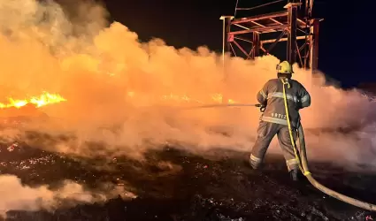 Incendio en fbrica de Playas de Rosarito