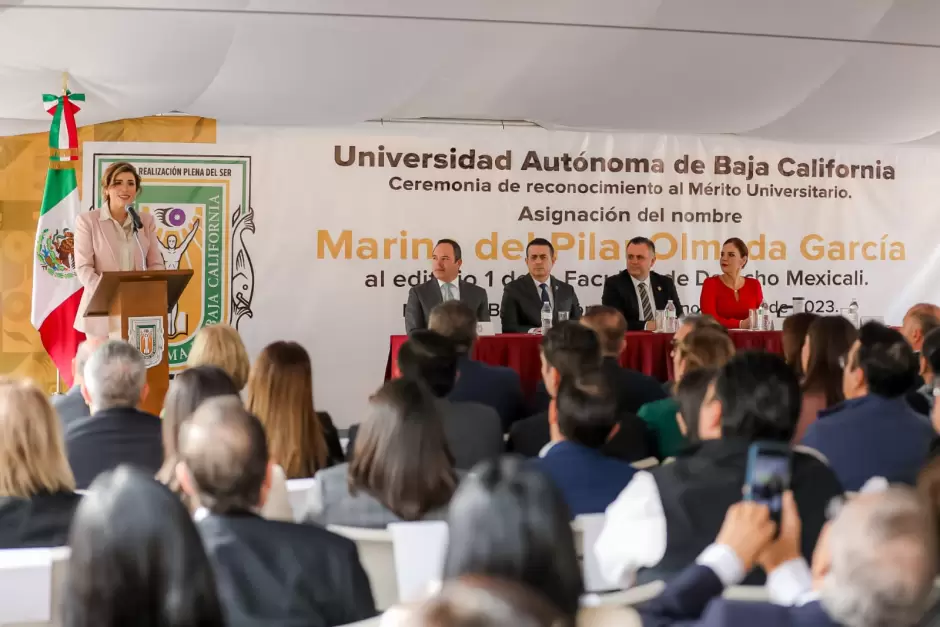 Se suma Marina del Pilar a reconocimiento de UABC a catedrtica de la Facultad de Derecho