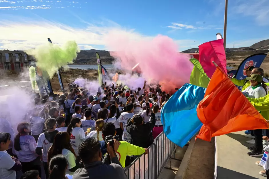 Carrera "Corre con Color" en inauguracin de Parque Esperanto