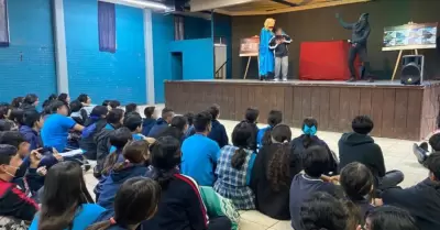 Teatro en la secundaria Francisco Zarco