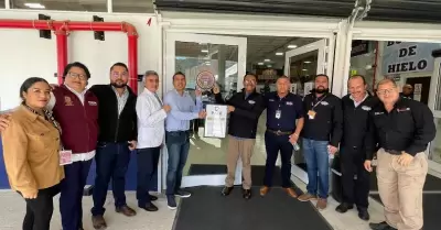 Entrega COEPRIS BC constancia del programa de autorregulaci�n a empresa mayorist