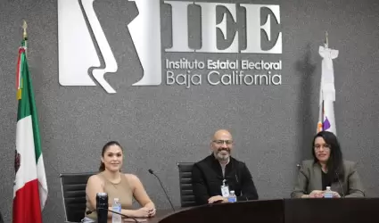 Sesiona comisin de transparencia y acceso a la informacin pblica del IEEBC