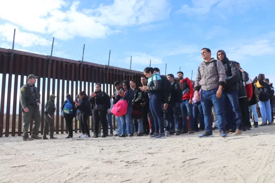 VIDEO: Traficantes de migrantes controlan frontera en zona de Jacumé Migrantes Migración