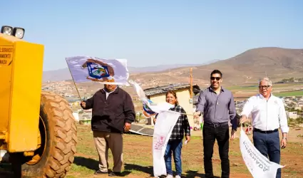 Refuerzan trabajos de revestimiento de calles en Delegaciones