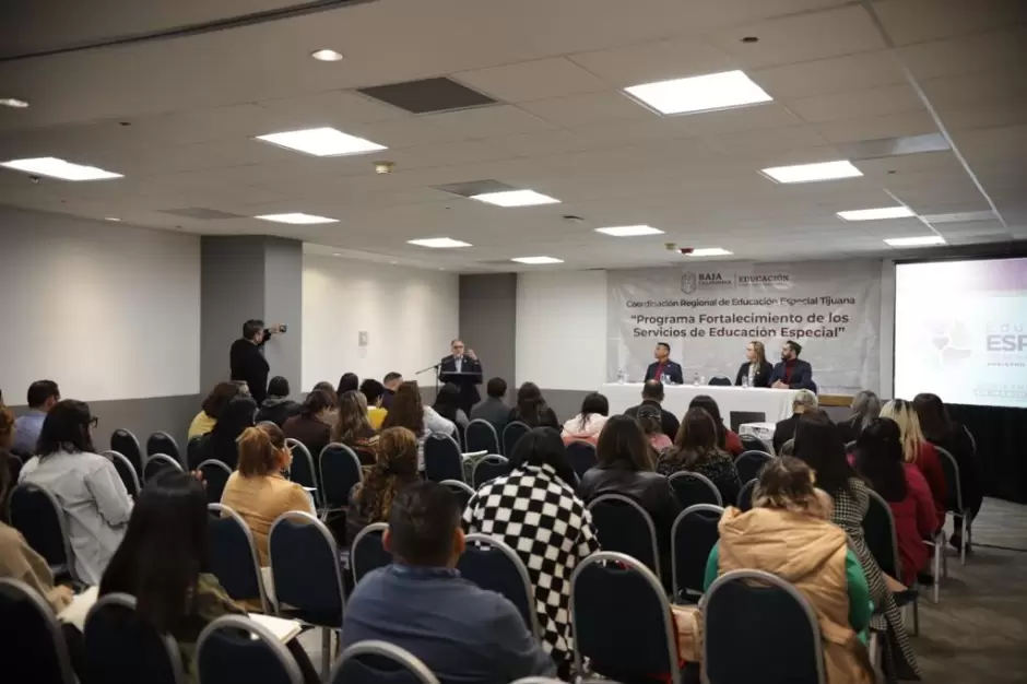 Refuerzan profesionalizacin a docentes de educacin especial