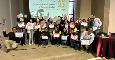 Entrega Secretar�a de Cultura est�mulos econ�micos a proyectos de culturas munic
