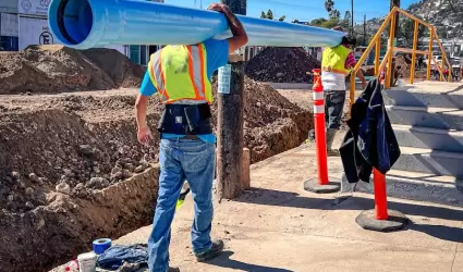Realiza CESPE reposici�n de red de agua potable de colonias Benito Ju�rez, Emple