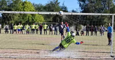 Celebra CESPM su aniversario con torneo deportivo