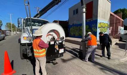 Realiza CESPM desazolve en la colonia santa mar�a para mejorar sistemas de drena