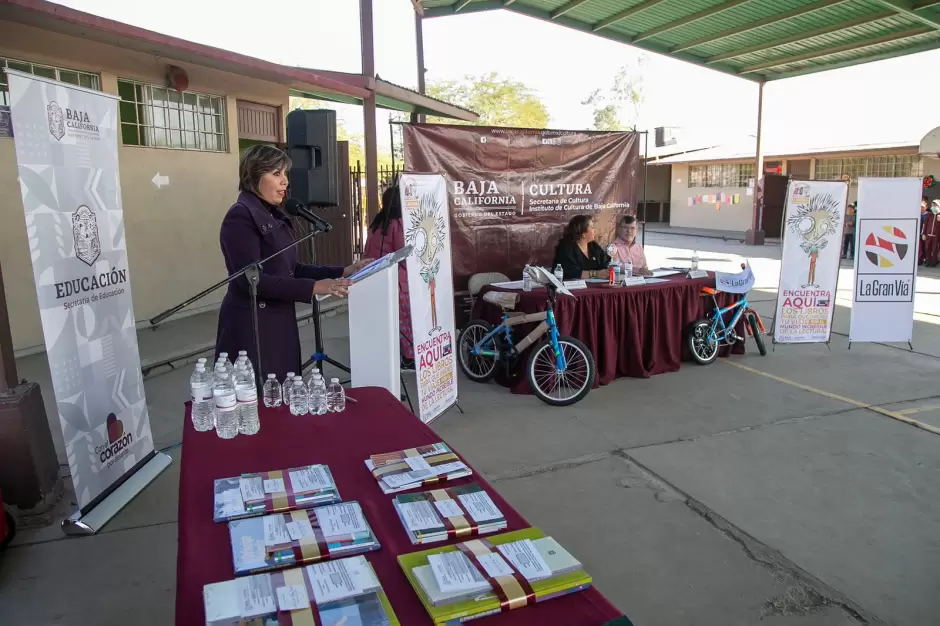 Premian a las y los lectores destacados del Programa de Fomento a la Lectura "5 Libros por Ao"