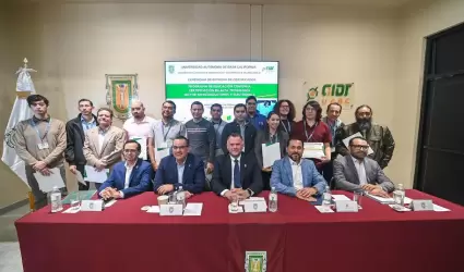 Es UABC la primera universidad en el pa�s en ofrecer certificaci�n en semiconduc