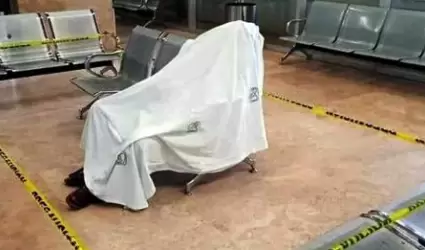 Adulto mayor fallece en sala de espera del IMSS