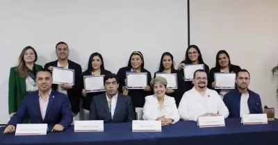 Egresa segunda generacin de enfermeras y enfermeros especialistas del Hospital 