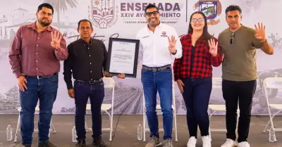 Inaugura Armando Ayala obra de 1.2 mdp en escuela de Punta Colonet