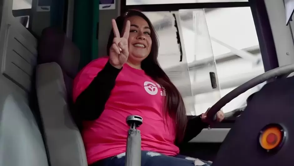 Traxión recibe distinción estatal por promover la igualdad de género en el transporte de BC