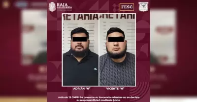 Detiene a dos hombres